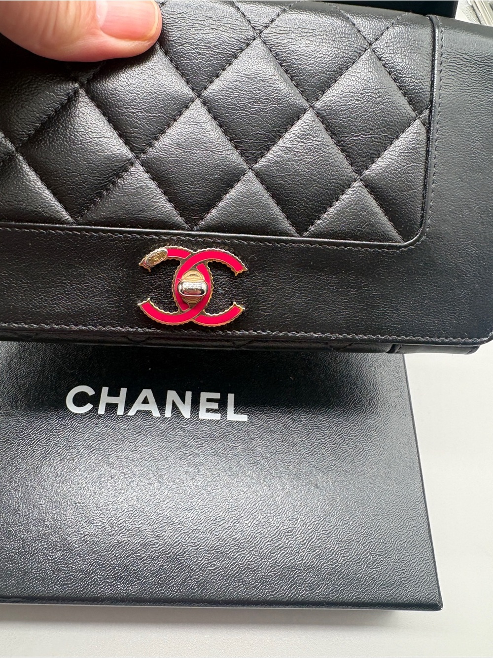 Chanel mademoiselle vintage quilted lambskin with pink and gold cc - Picture 2 of 9